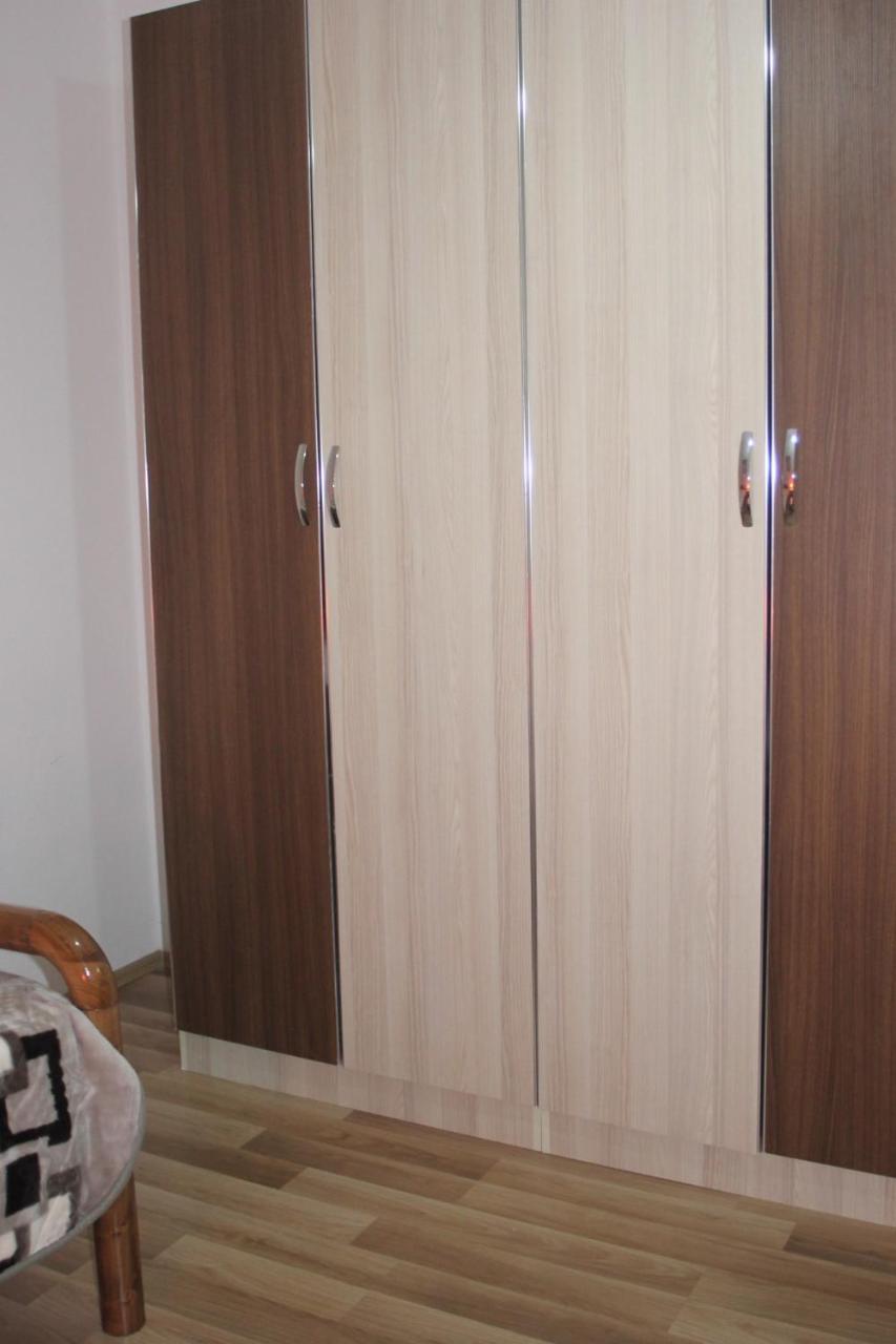 Hotel Kings Apartments Bajram Curri Exterior photo